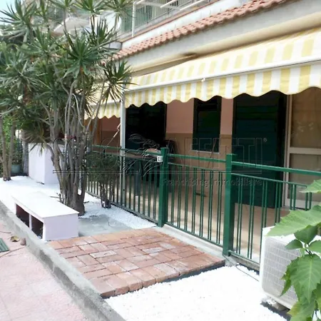 Casa Taormina Miranaxos Hébergement de vacances Giardini-Naxos